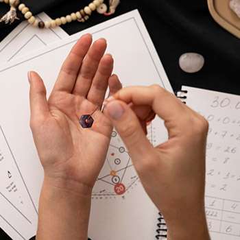 palm-reading-service-img palm-reading-service-img